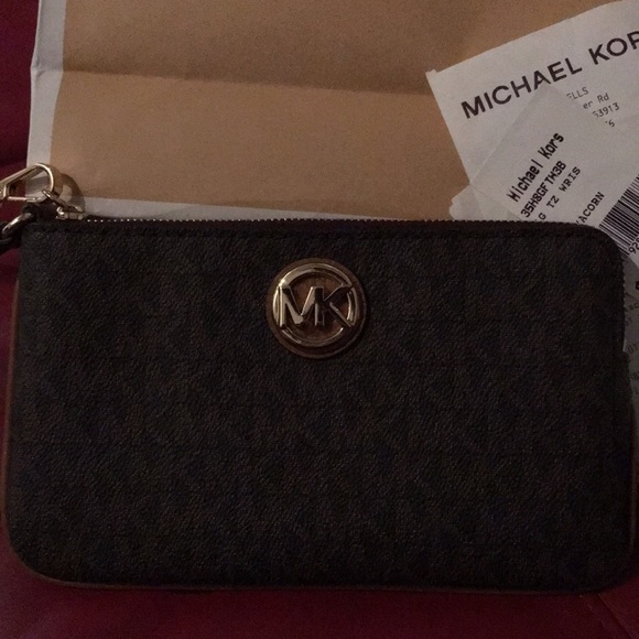 Wristlet - Picture 2 of 4